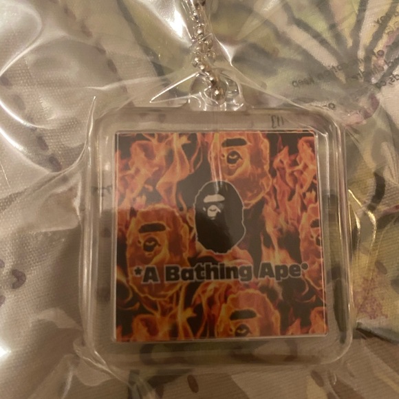 Bape Flame Keychain - Picture 3 of 3
